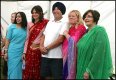 Trying out traditional Indian dress at Swindon Mela 10D CAN_4389.jpg Trying out traditional Indian dress at Swindon Mela 10D CAN_4389.jpg