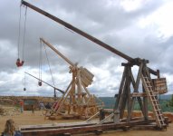 Trebuchet_Castelnaud.jpg