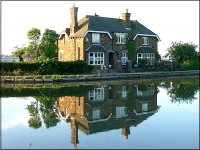 House on Grand Junction Canal Northampton FX55_1000393.jpg House on Grand Junction Canal Northampton FX55_1000393.jpg