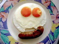 Sue's egg and sausage face Long Buckby Wharf FX55_1000432.JPG Sue's egg and sausage face Long Buckby Wharf FX55_1000432.JPG