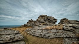 015 Gt Links Tor 07-1192 PS Adj.JPG