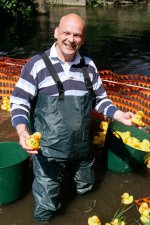 FH - Duck Race - 43 of 59 - A1207657.jpg