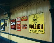 BLUEBELL RAILWAY 06.jpg