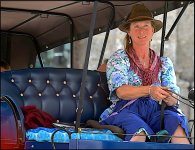 Woman driving tourist carriage Innsbruck D5100 A0096.jpg