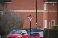 f16600.jpg f16600.jpg