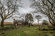 008 Ditsworthy Warren House 04-1520 PS Adj.JPG