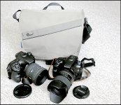 Lowepro messenger bag with Sony A65s FZ82 P1010363.jpg Lowepro messenger bag with Sony A65s FZ82 P1010363.jpg