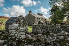 005 Ditsworthy Warren House 01-7133 PS Adj.JPG