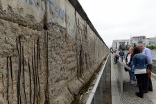 berlin wall.JPG berlin wall.JPG