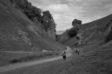 2405FPMXBW17 Cave Dale UN54.jpg