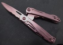 Leatherman tool with knife blade open TZ70 P1040065.jpg