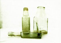 Glass bottles with colorize, green 2.jpg