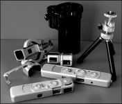 Minox outfit monochrome HX90 DSC00262.JPG