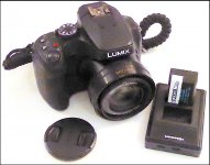Panasonic FZ82 with charger TZ70 P1040087.jpg