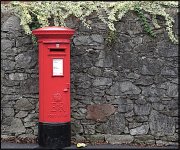 Postbox in Exmouth HX90V 15101710.jpg
