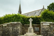Memorial Cross 01-1002176.jpg Upload.jpg