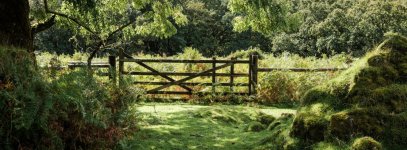 005 Deancombe Farm Ruins (Gate) 04-3390 PS Adj Upload.jpg 005 Deancombe Farm Ruins (Gate) 04-3390 PS Adj Upload.jpg