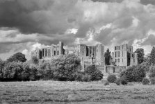 2509APMBW29 Sunday castle drama.jpg