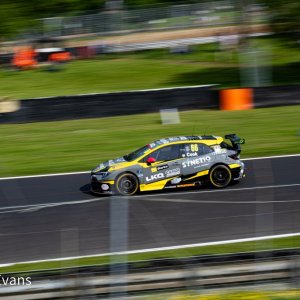 BTCC Brands Hatch-32.jpg