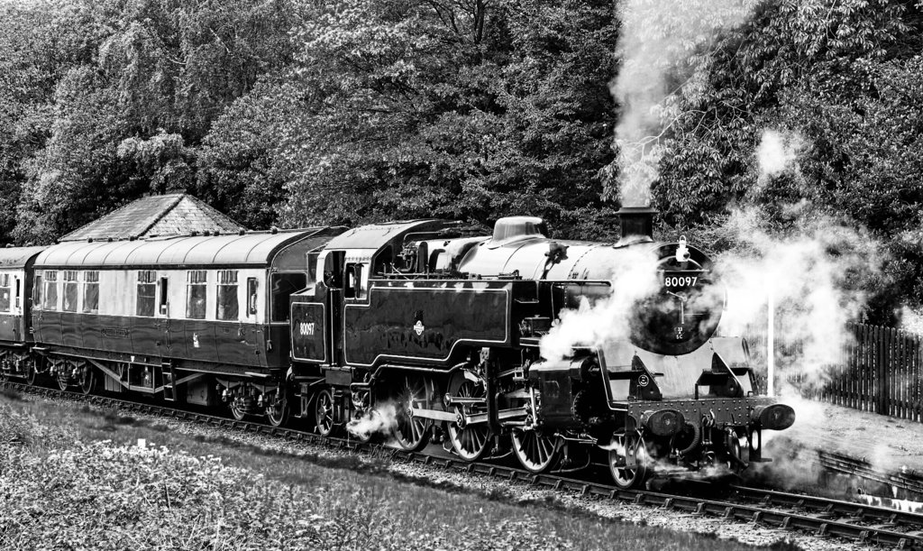 ROMANTIC DAYS LONG PAST