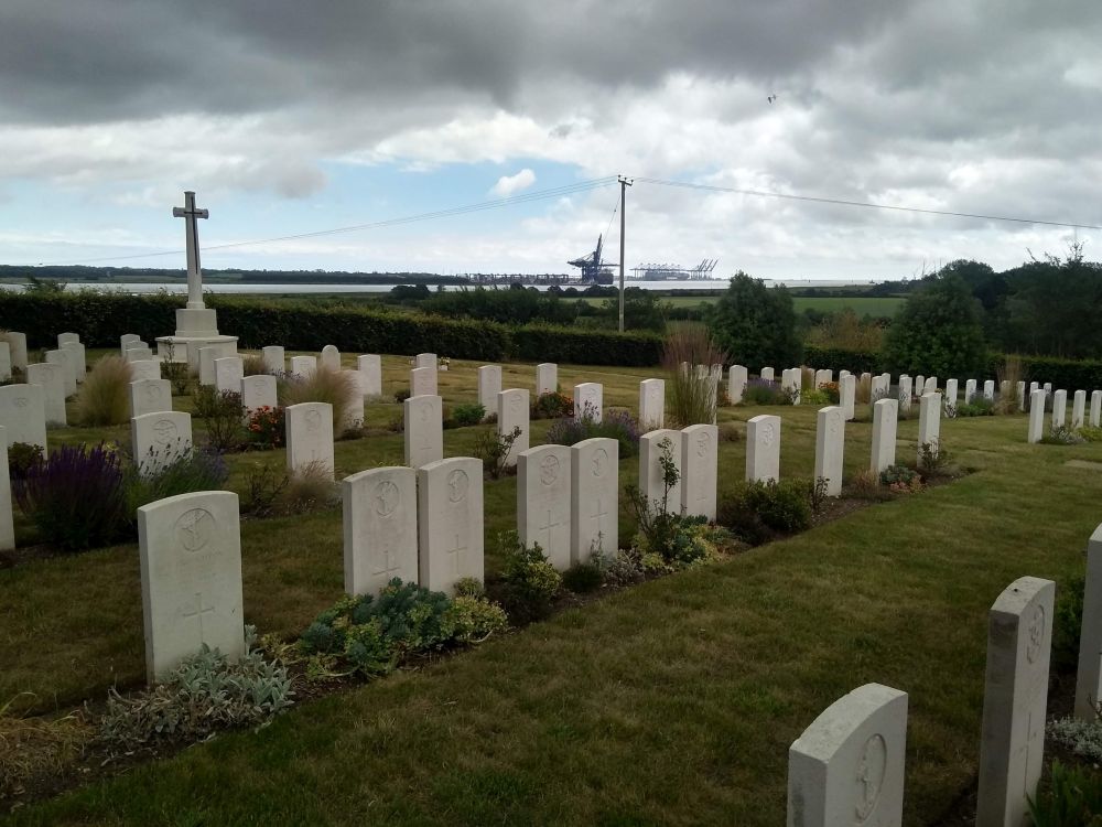 St Marys Shotley.jpg