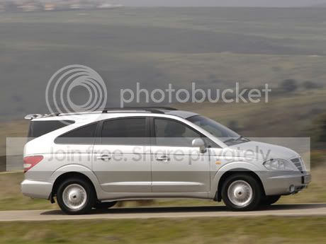 Ssangyong_Rodius.jpg
