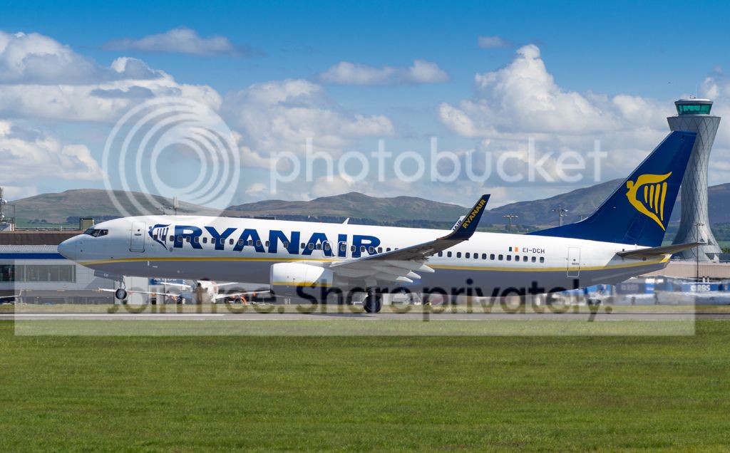ryanair-2_zpsf7a674ab.jpg