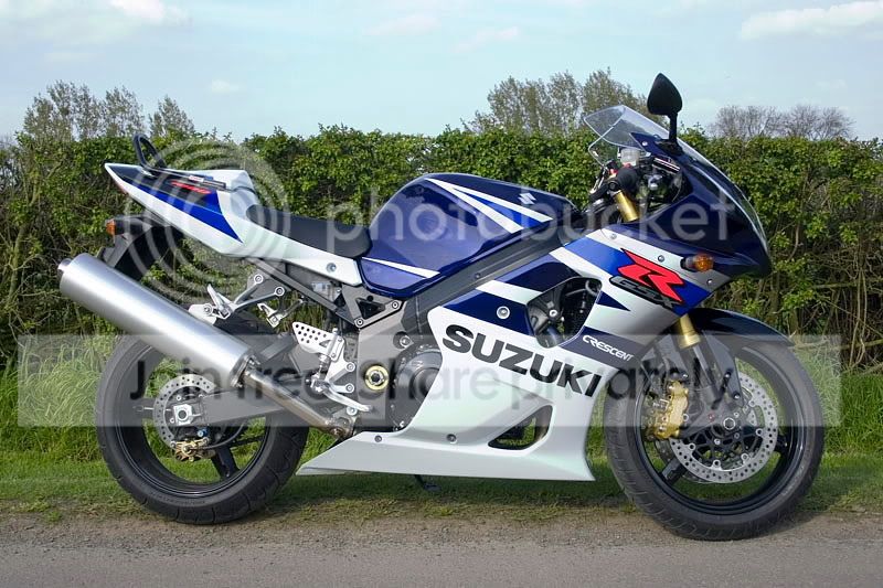 SuzukiGSXR1000_1.jpg