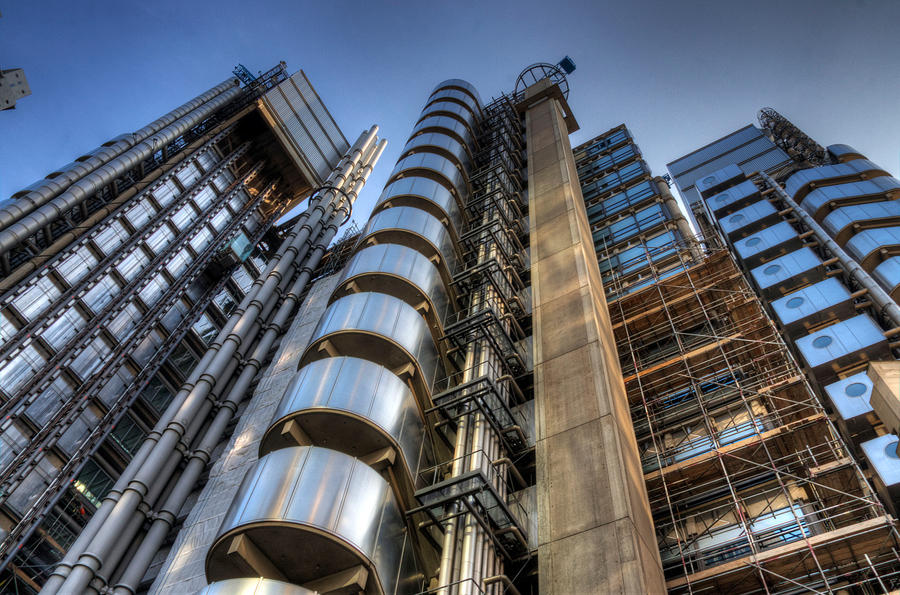 lloyds_building___london_by_danleach-d4sni54.jpg