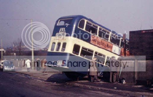 bus-crash1.jpg