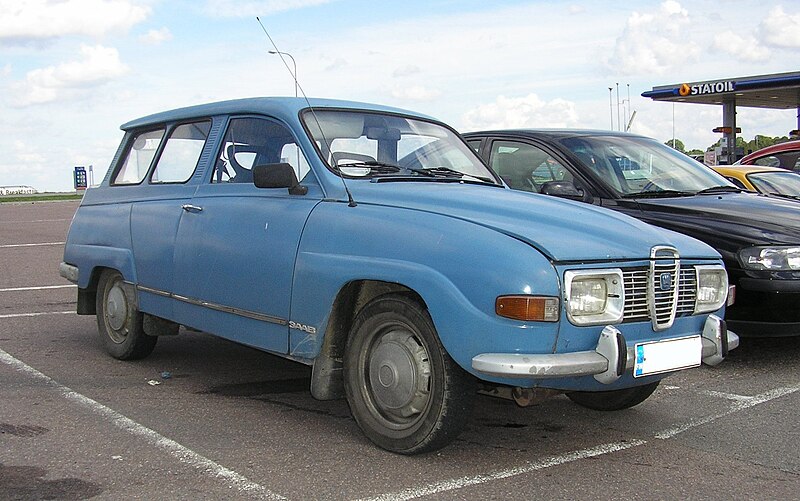 800px-1972-SAAB-95.jpg