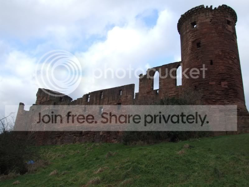 BothwellCastle.jpg