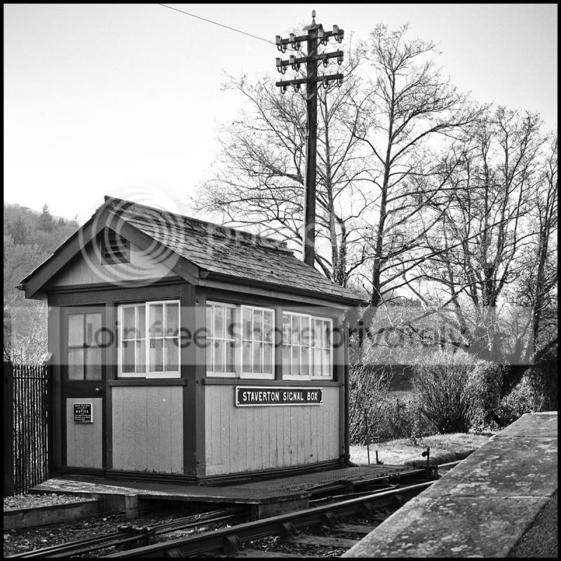 StavertonSignalBoxSqsmall.jpg